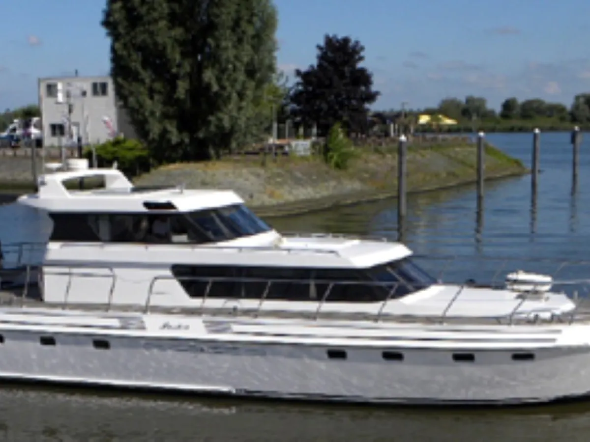 Steel Motorboat Valk Vitesse 1500