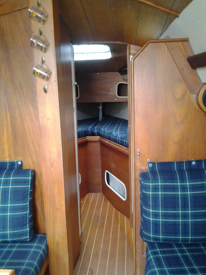 Polyester Sailboat Seamaster 925