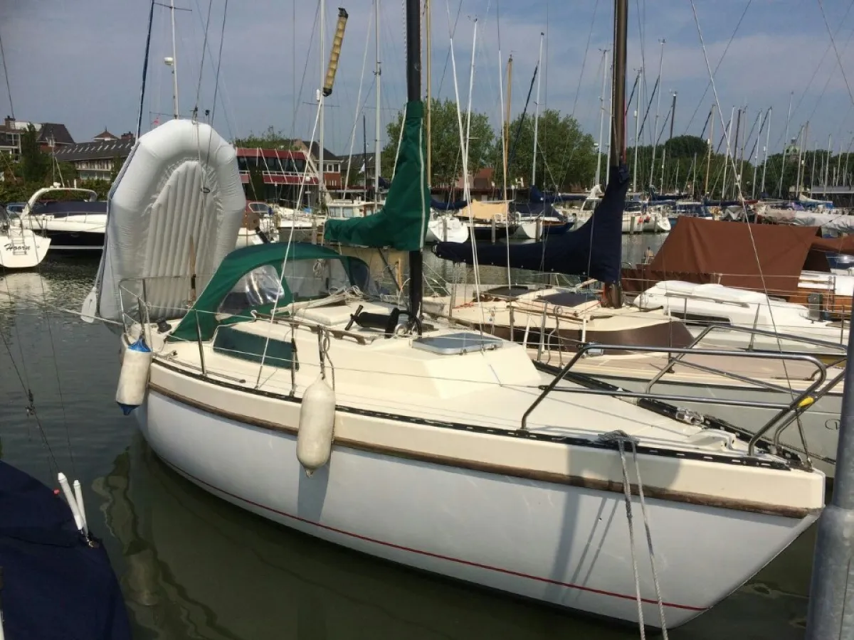 Polyester Sailboat Piewiet 700