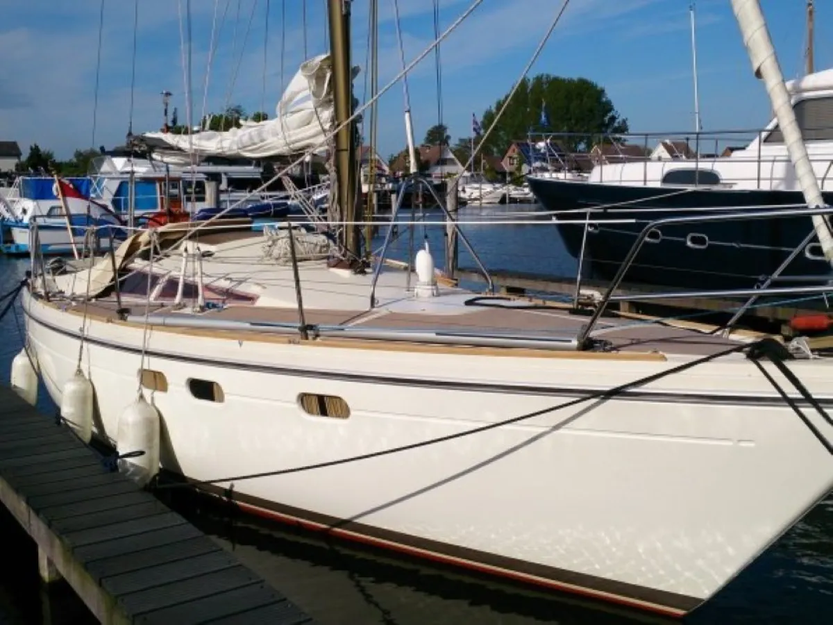 Polyester Sailboat Dehler Optima 92