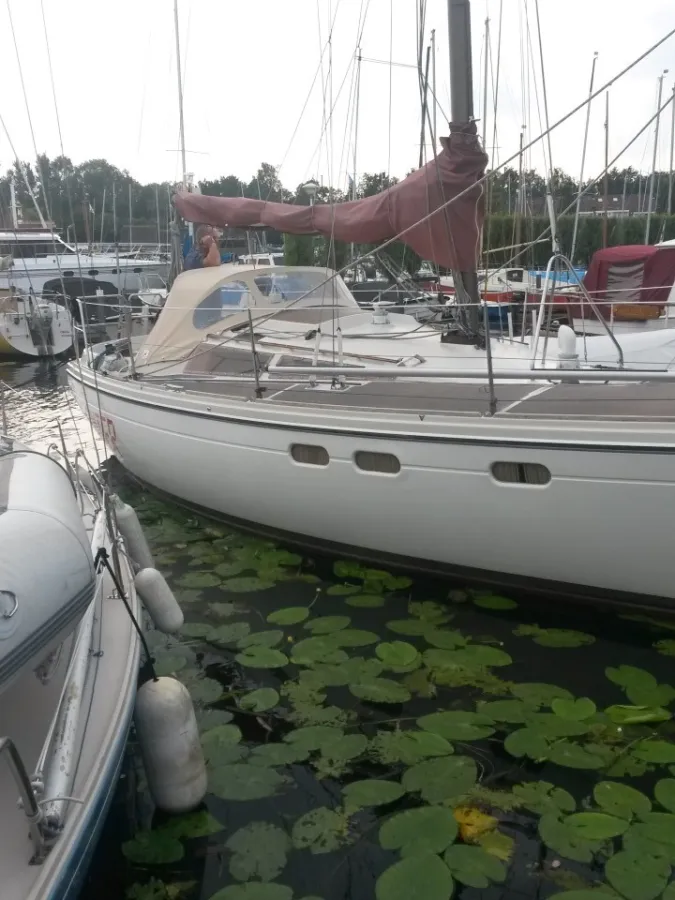 Polyester Sailboat Dehler Optima 92