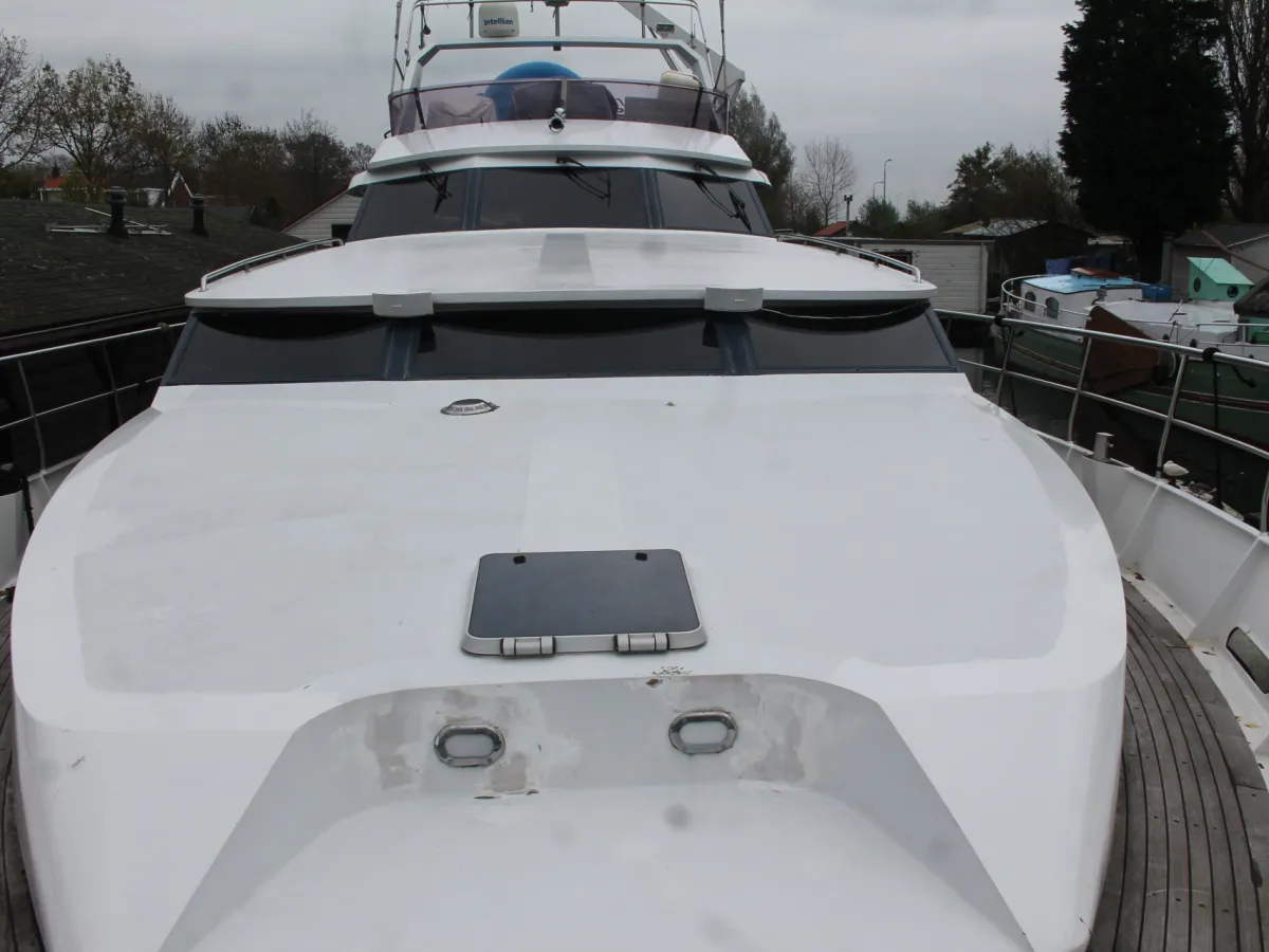 Steel Motorboat Valk Vitesse 63