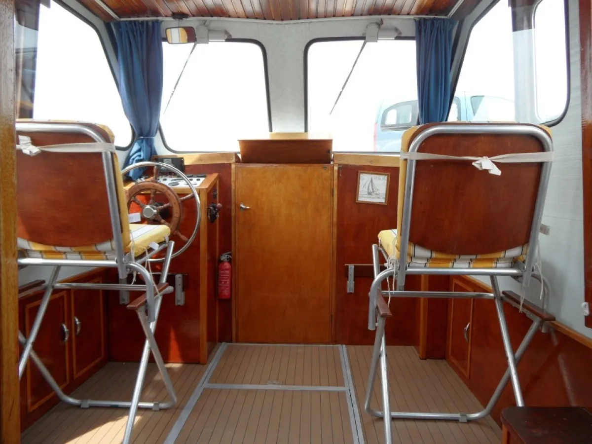 Steel Motorboat Cascaruda 25