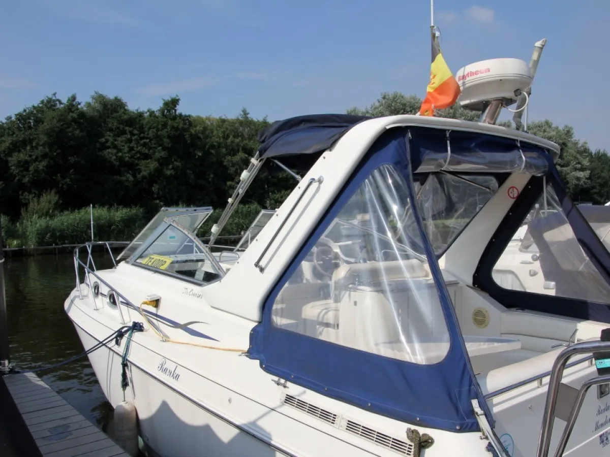 Polyester Motorboat Monterey 276 Weekend Cruiser