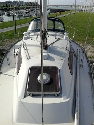 Polyester Sailboat Camper & nicholsons 303 Photo 1