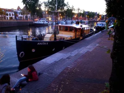 Acier Bateau de travail Bateau de travail Voormalige Stoomsleper, Nu Directievaartuig Photo 3