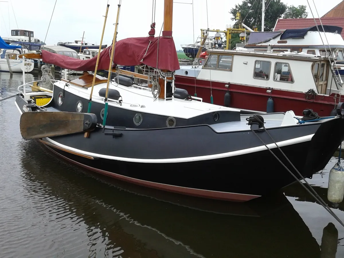 Steel Sailboat Blokschouw Zeeschouw