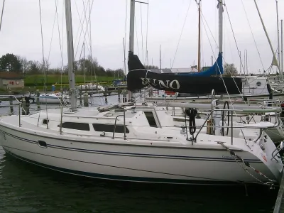 Polyester Sailboat Catalina MKII28 Photo 10