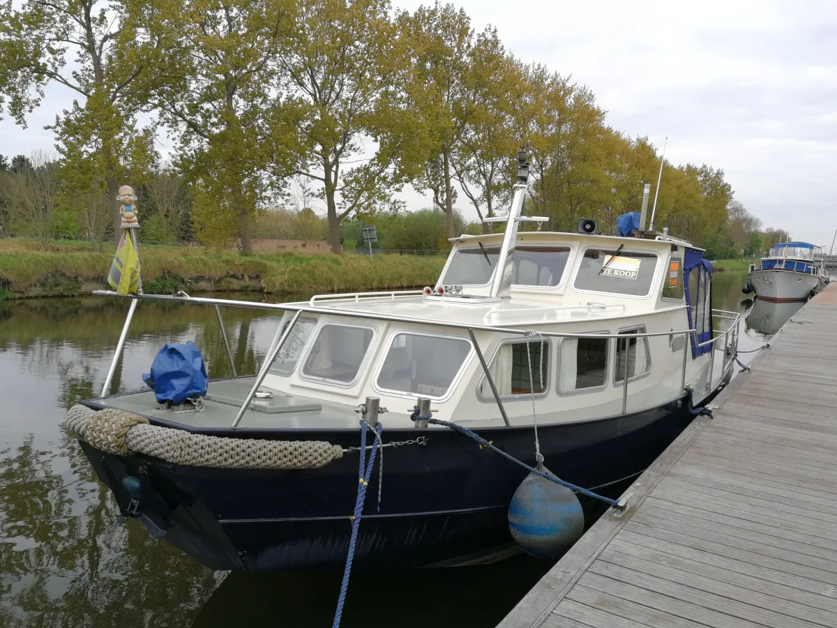 Steel Motorboat Schouw Zalm 9.80