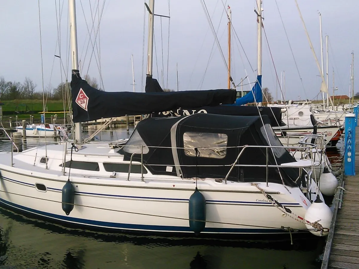 Polyester Sailboat Catalina MKII28