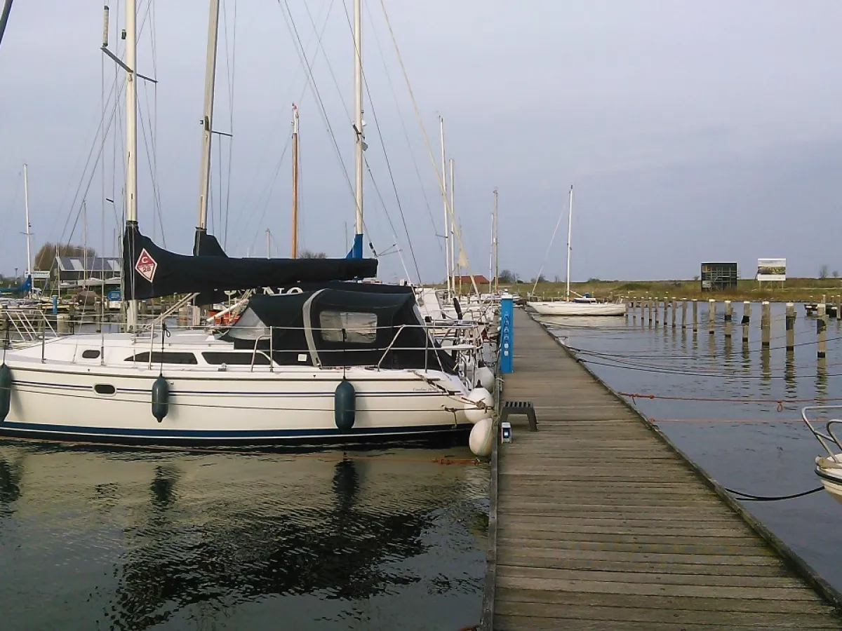 Polyester Sailboat Catalina MKII28