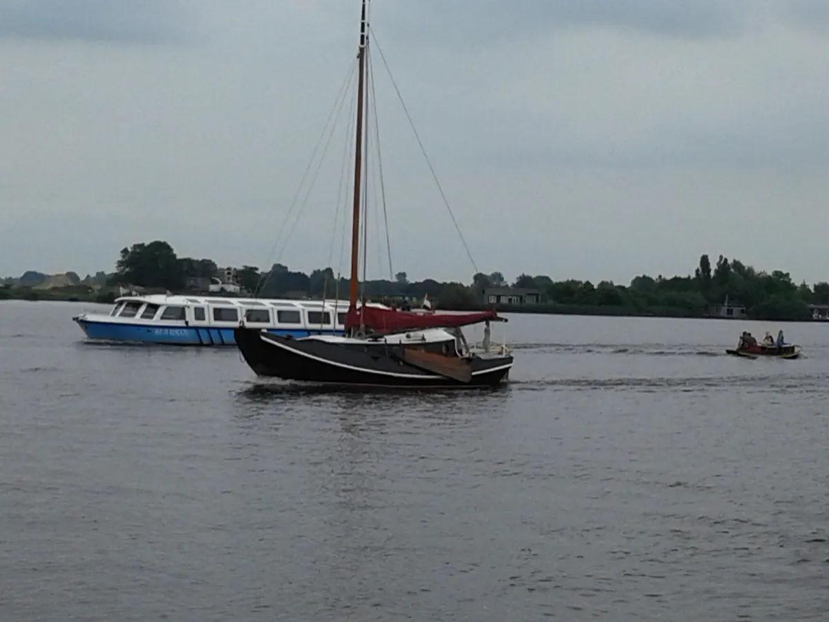 Steel Sailboat Blokschouw Zeeschouw