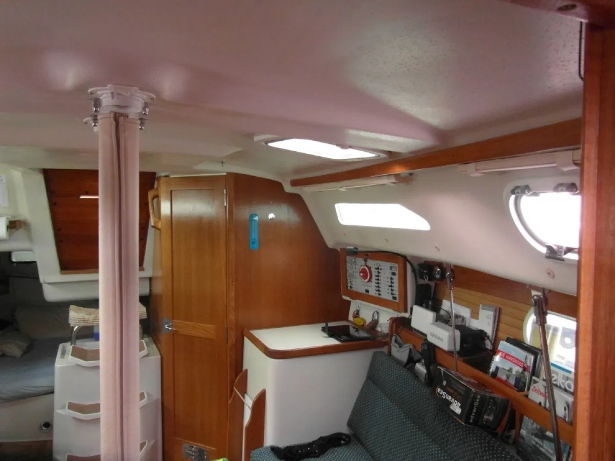 Polyester Sailboat Catalina MKII28