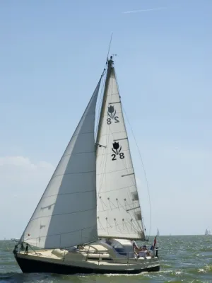 Polyester Sailboat Contest 28 Photo 1