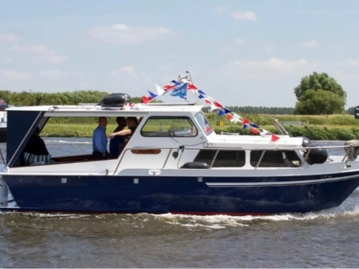 Steel Motorboat Motor cruiser Weekend Kruiser