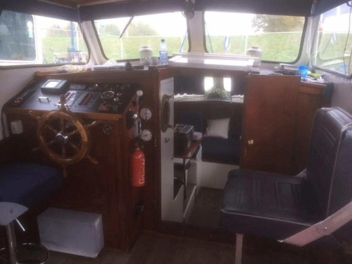 Steel Motorboat Motor cruiser Weekend Kruiser