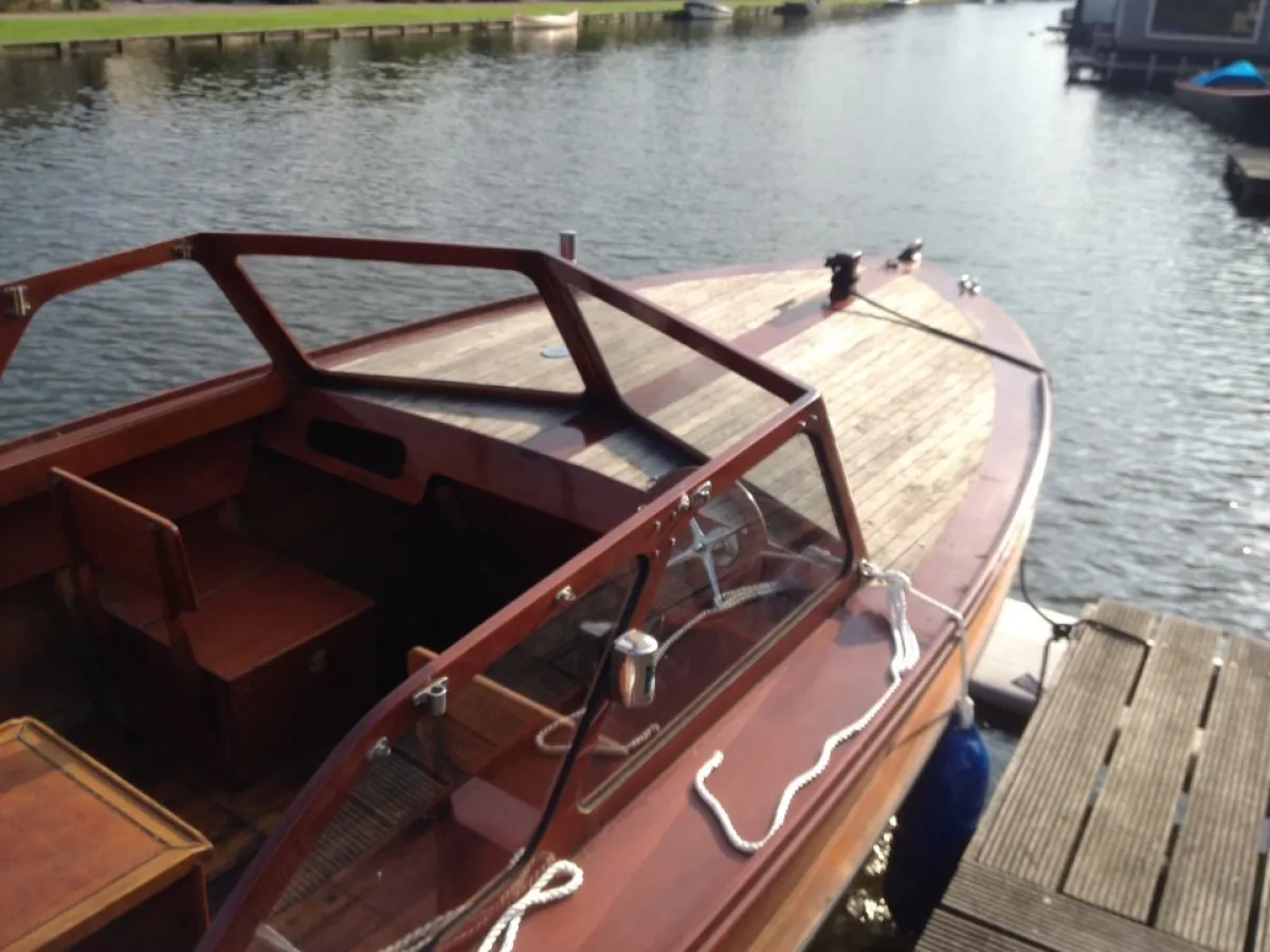 Wood Motorboat Runabout 