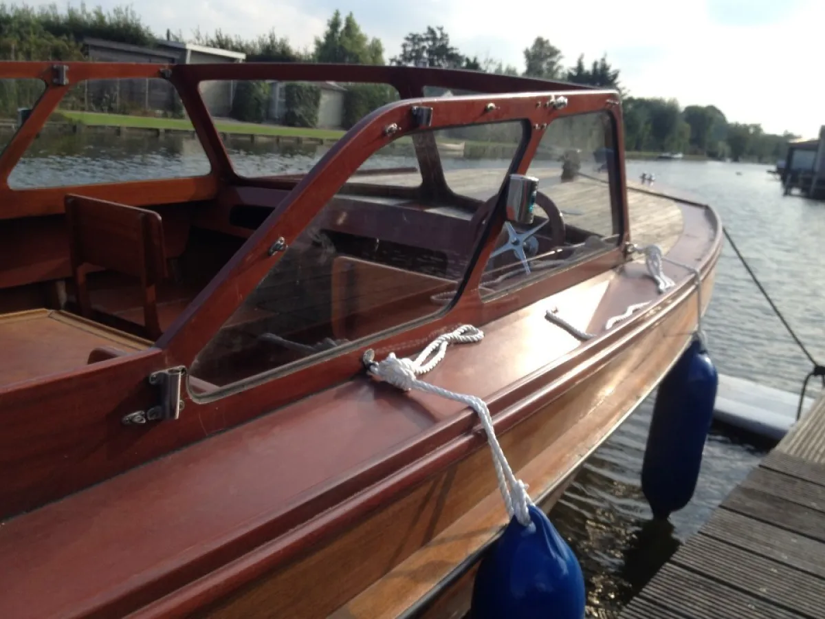 Wood Motorboat Runabout 