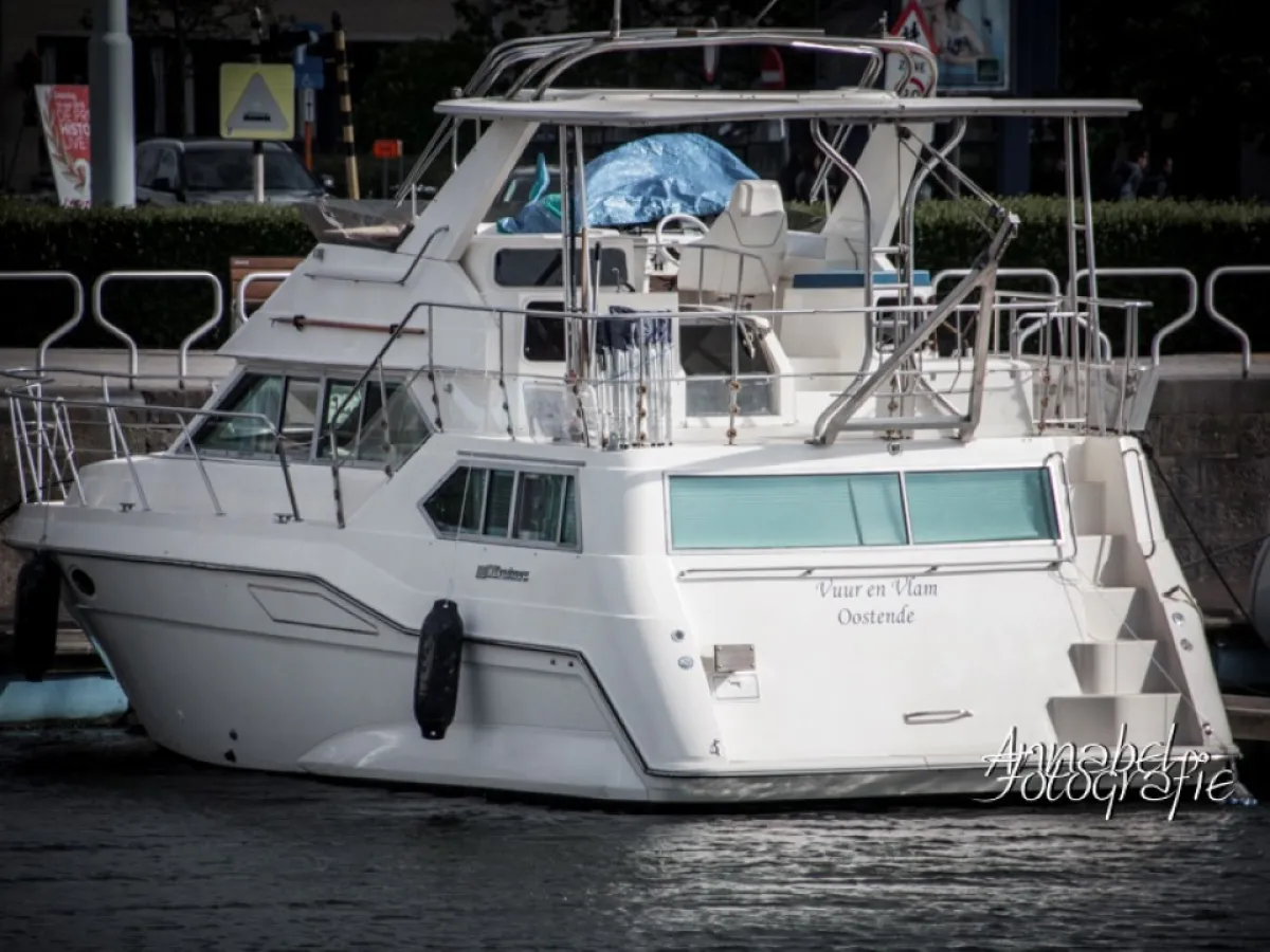 Composite Motorboat Cruiser 3850