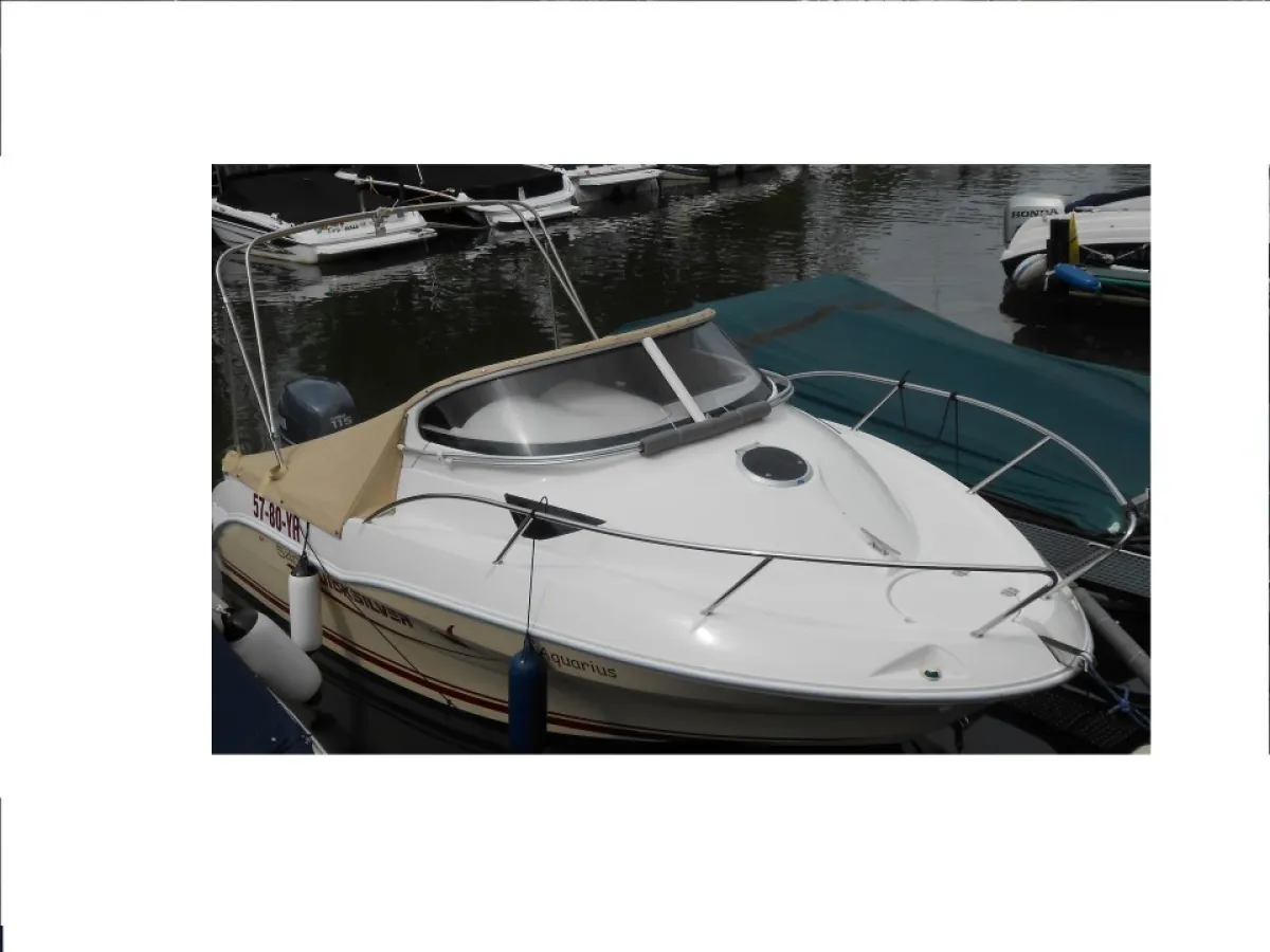 Polyester Motorboat Quicksilver 540