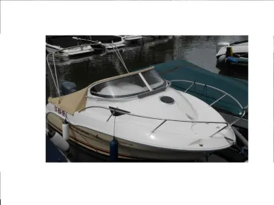 Polyester Motorboat Quicksilver 540 Photo 2