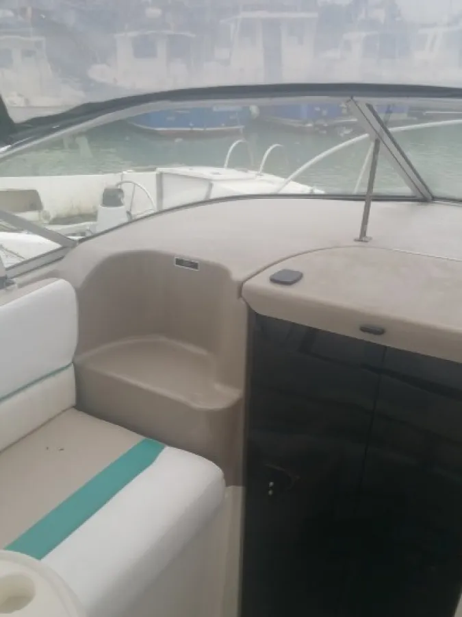 Polyester Speedboat Bayliner 2655