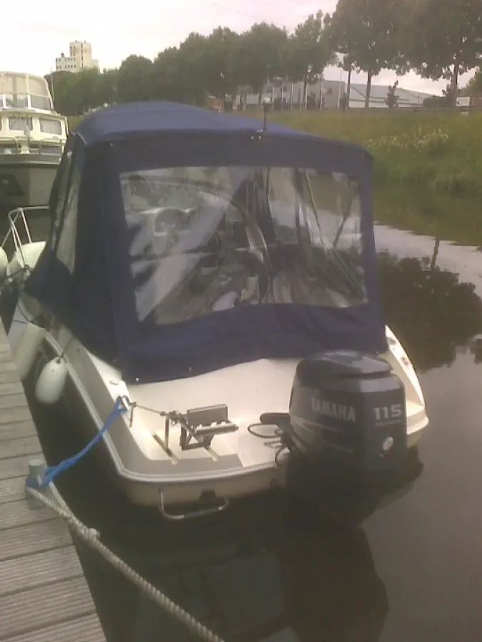 Polyester Motorboat Quicksilver 540