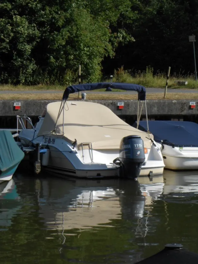 Polyester Motorboat Quicksilver 540