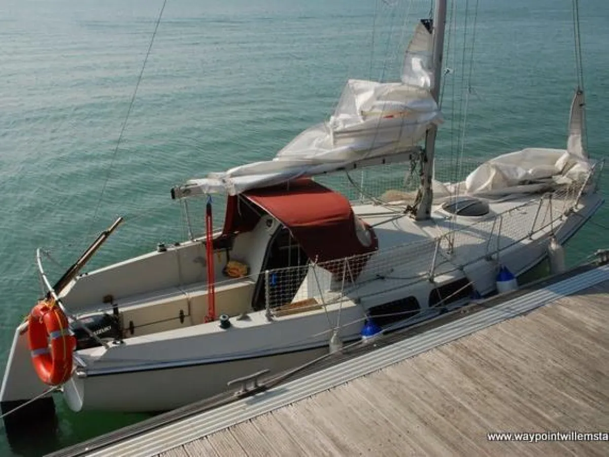 Polyester Sailboat Etap 22