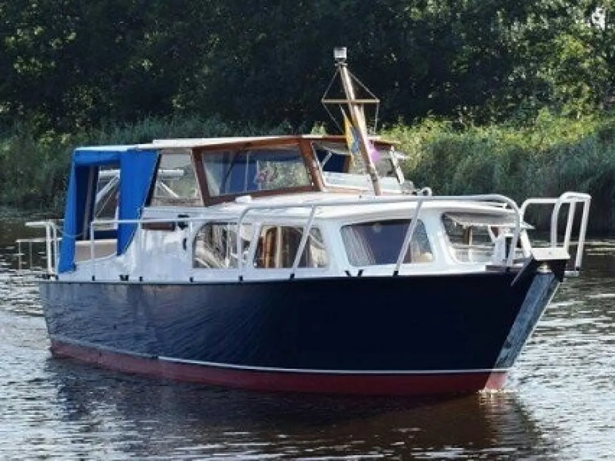 Steel Motorboat Bestevaer 850