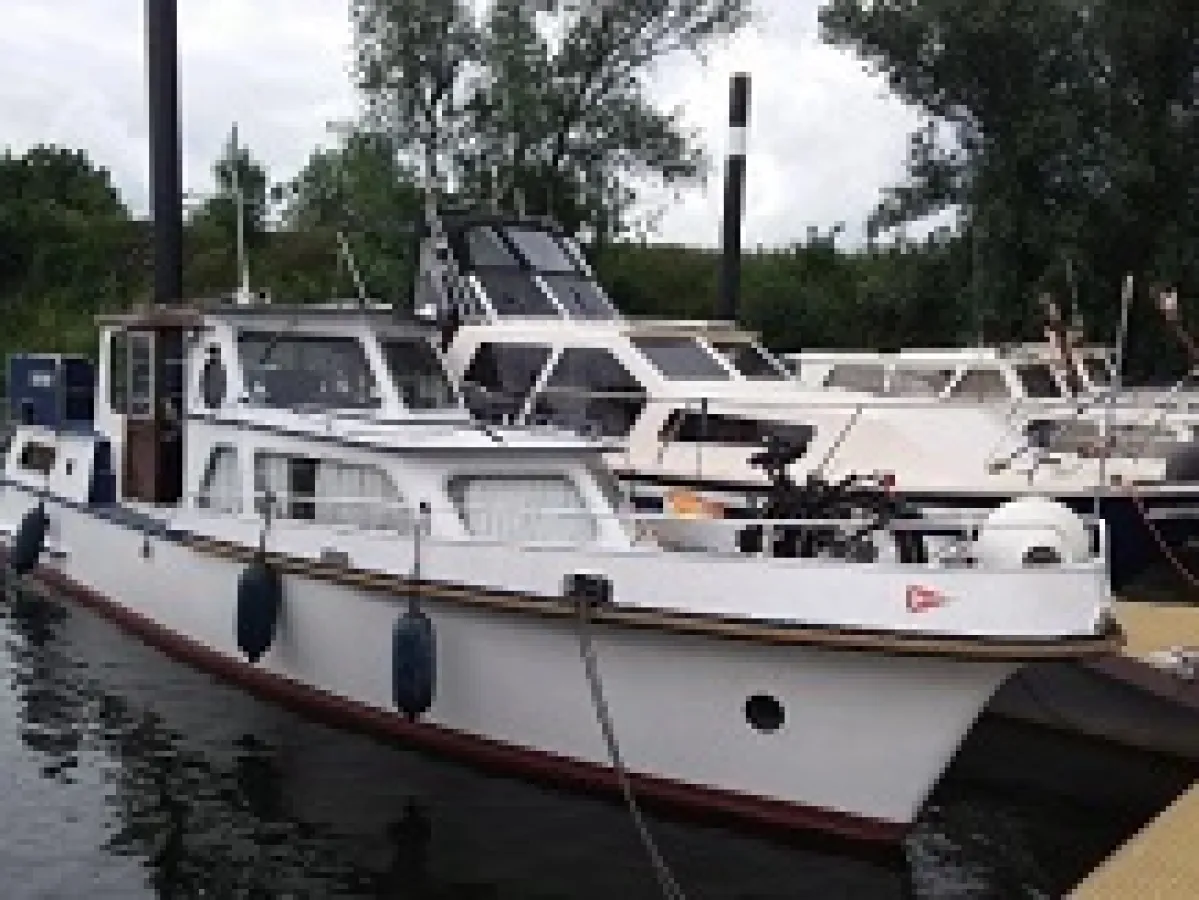 Steel Motorboat Motor cruiser 