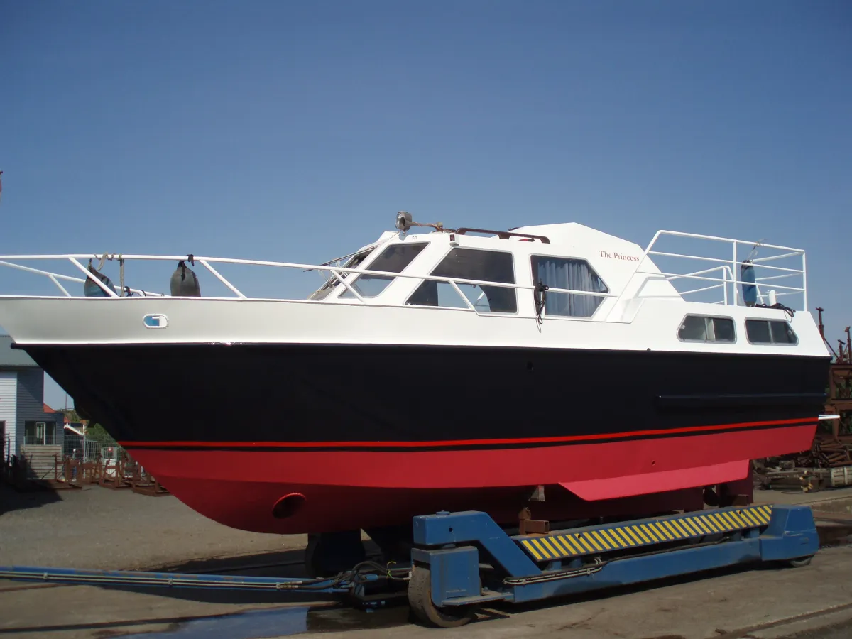 Steel Motorboat Beachcraft The Princess