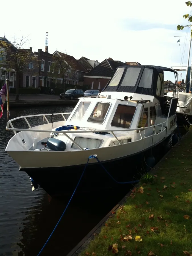 Steel Motorboat Beachcraft The Princess