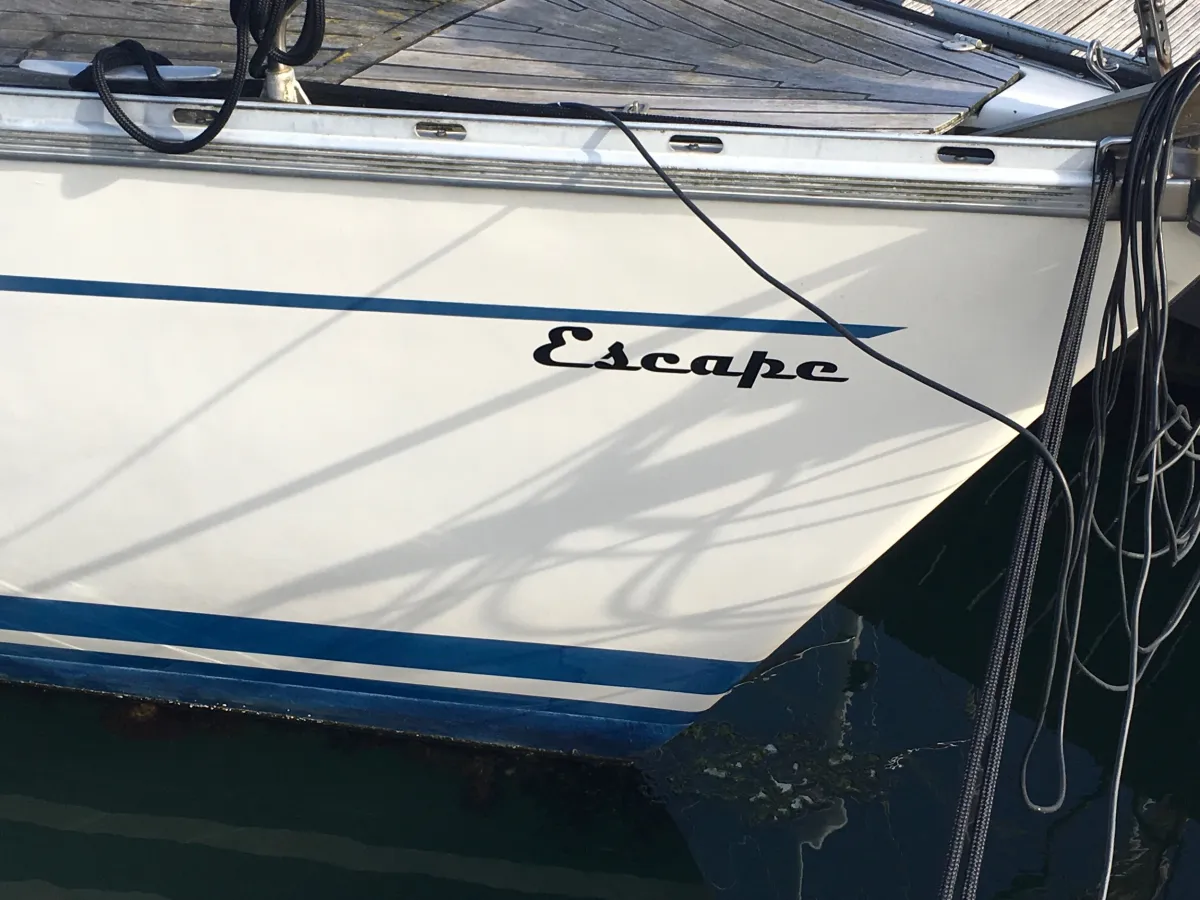 Polyester Sailboat Bavaria 30