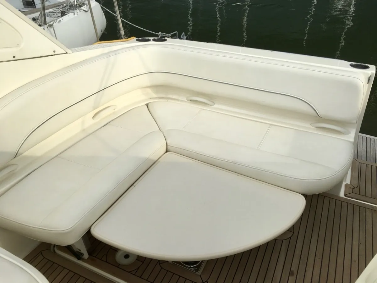 Polyester Speedboat Bayliner 300