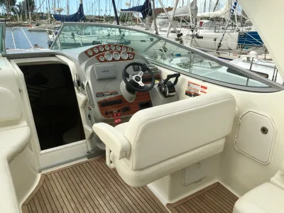 Polyester Speedboat Bayliner 300 Photo 23