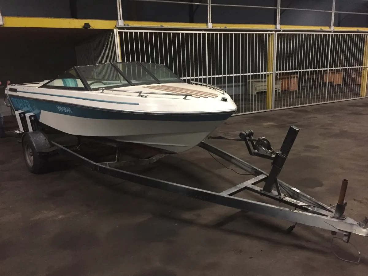 Polyester Speedboat Invader 171