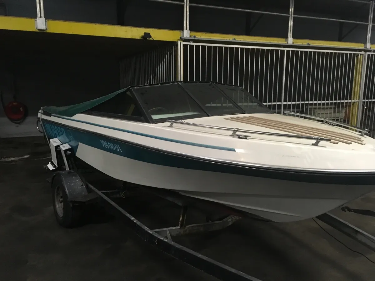 Polyester Speedboat Invader 171