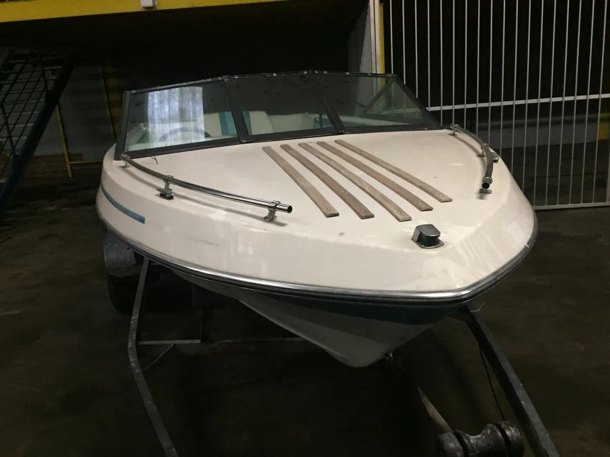 Polyester Speedboat Invader 171