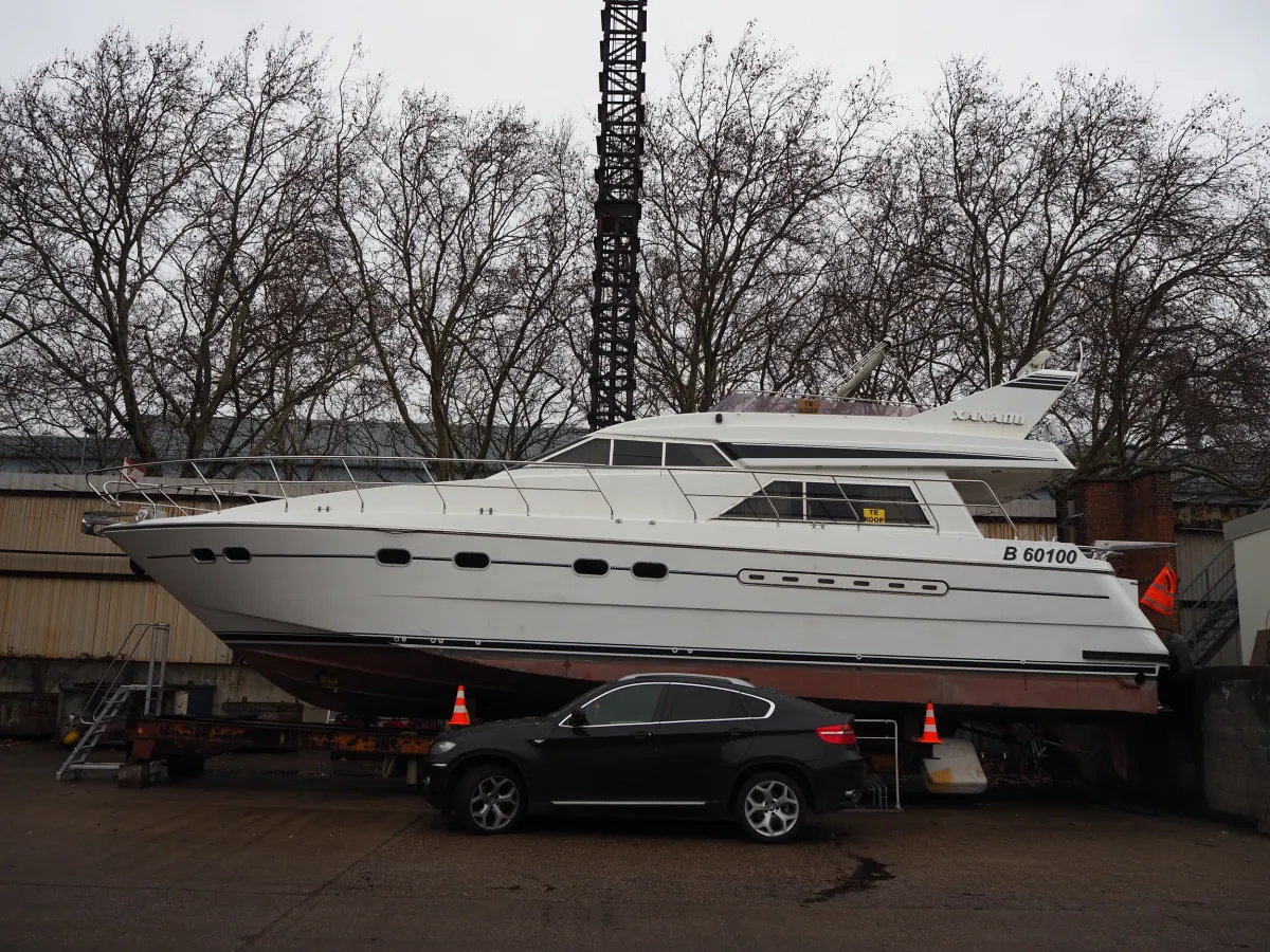 Polyester Motorboat Neptunus 156