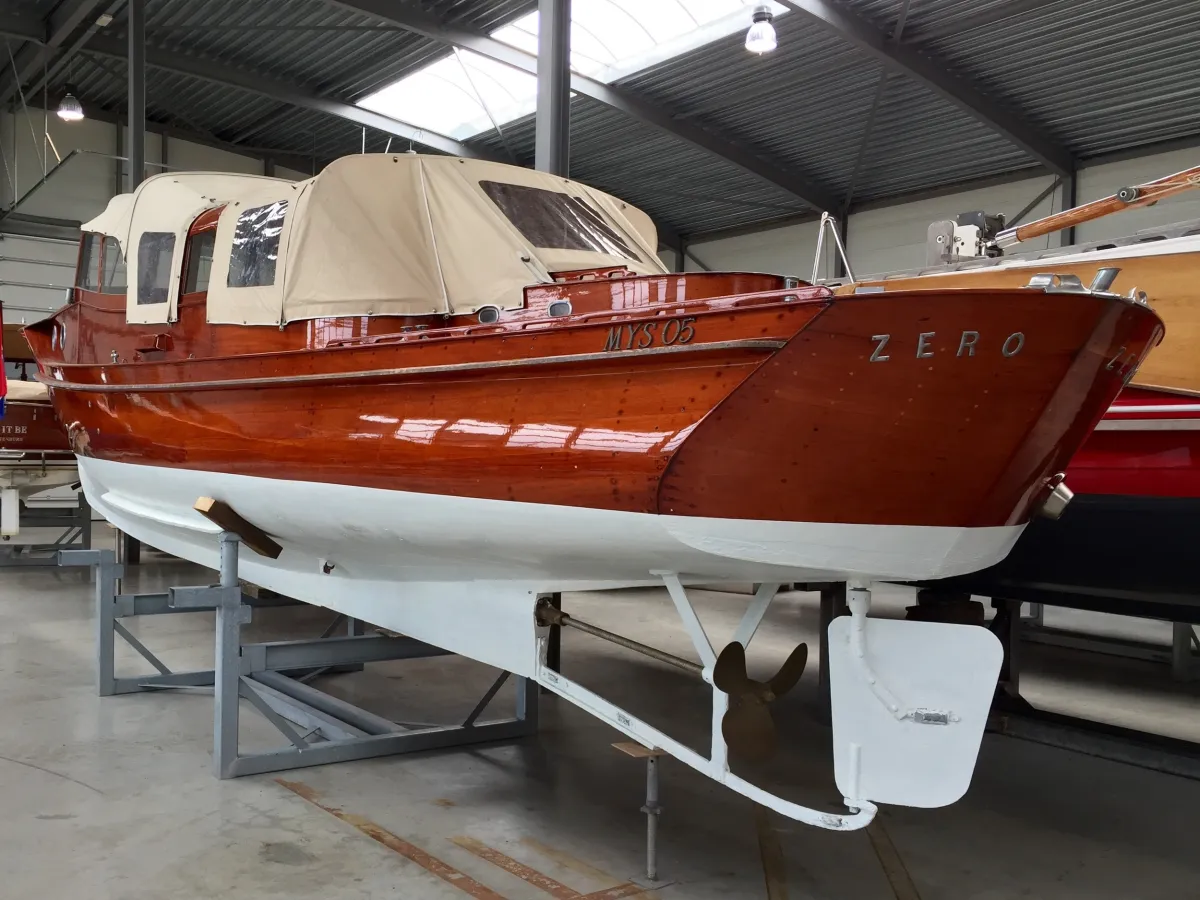 Wood Motorboat Pettersson Salonboot 12,05 Meter