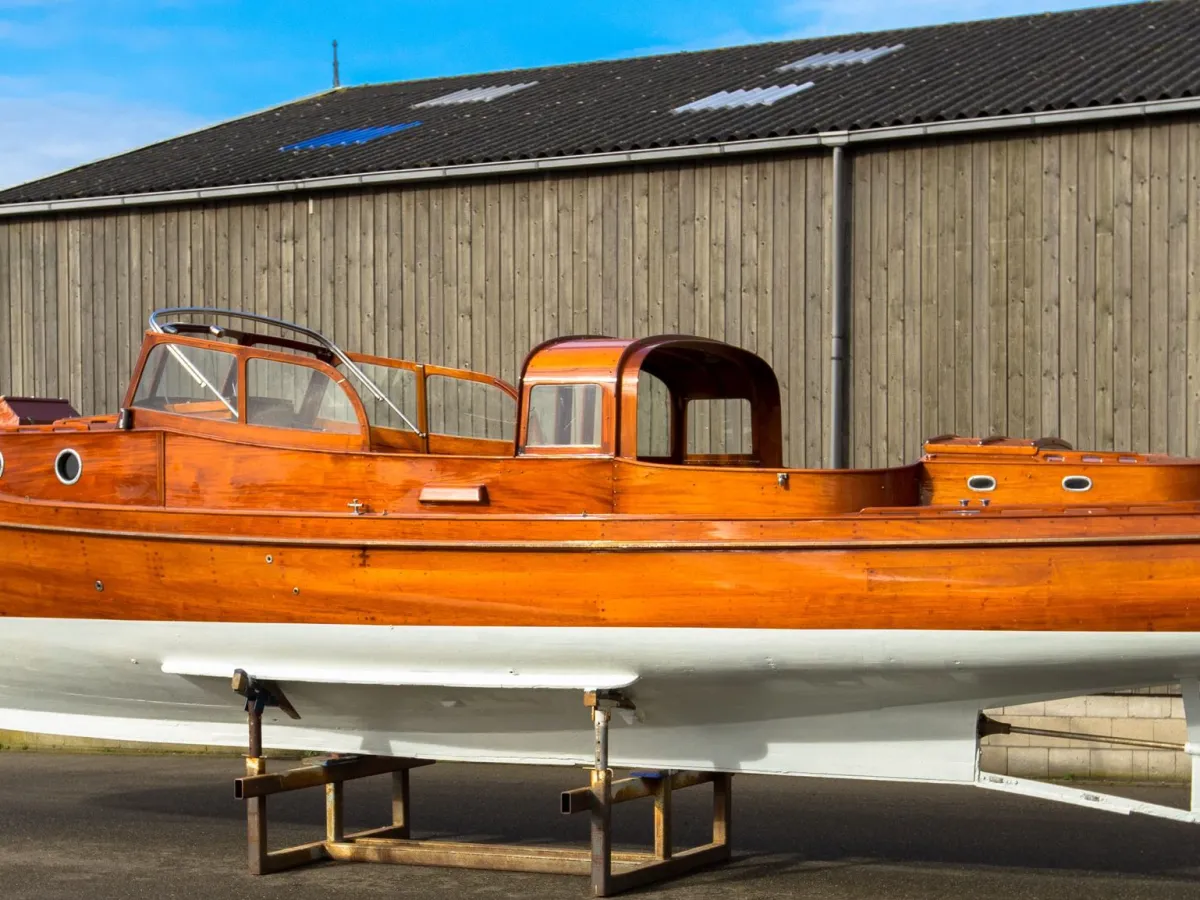 Wood Motorboat Pettersson Salonboot 12,05 Meter