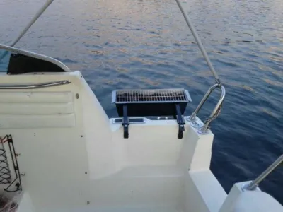 Polyester Speedboat Bayliner 2250 Photo 11