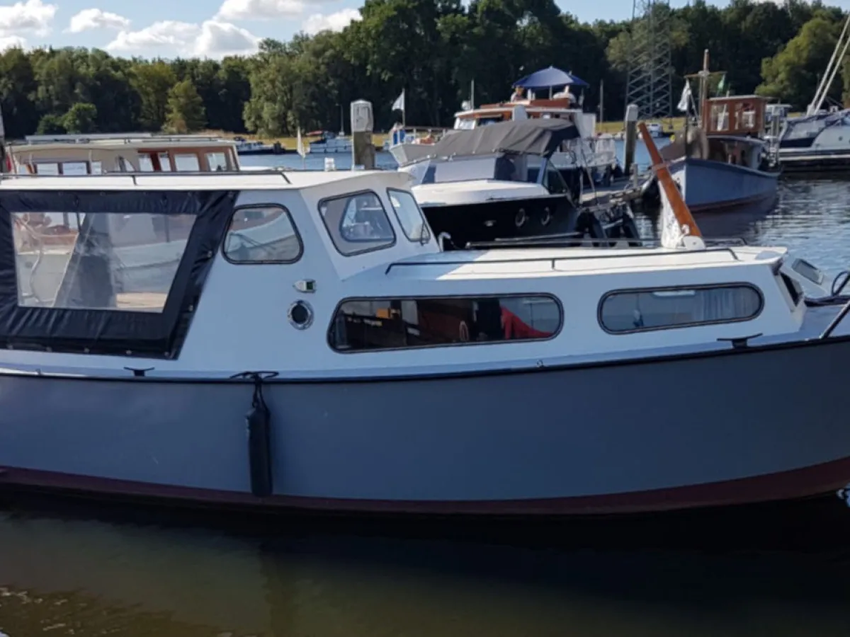 Steel Motorboat Peereboom Stalen Kruiser