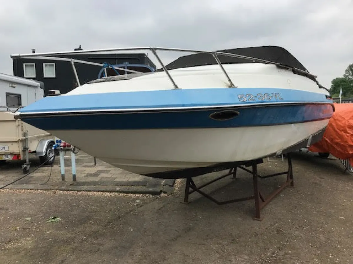 Polyester Speedboat Renken Cyddy 2100