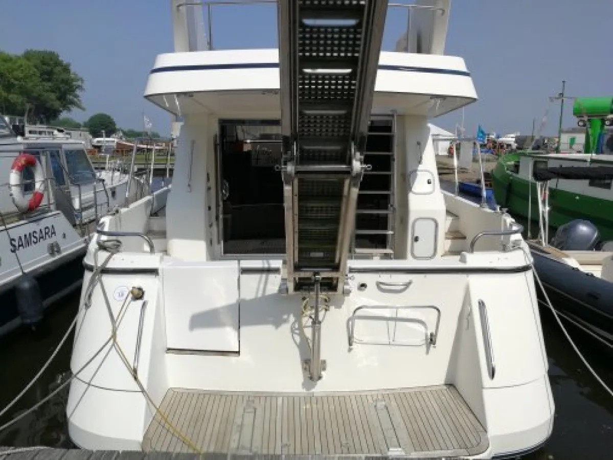 Polyester Motorboat Neptunus 156