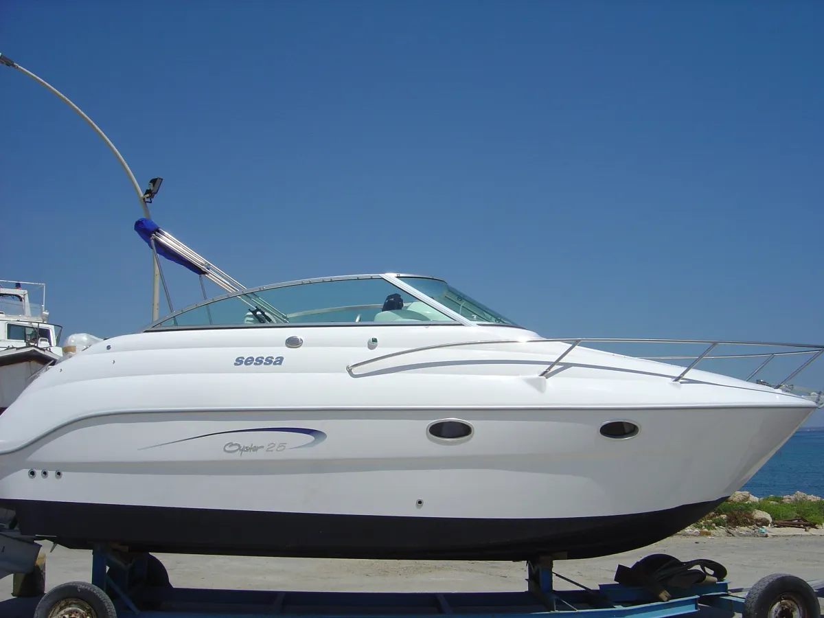 Polyester Speedboat Sessa Oyster 25