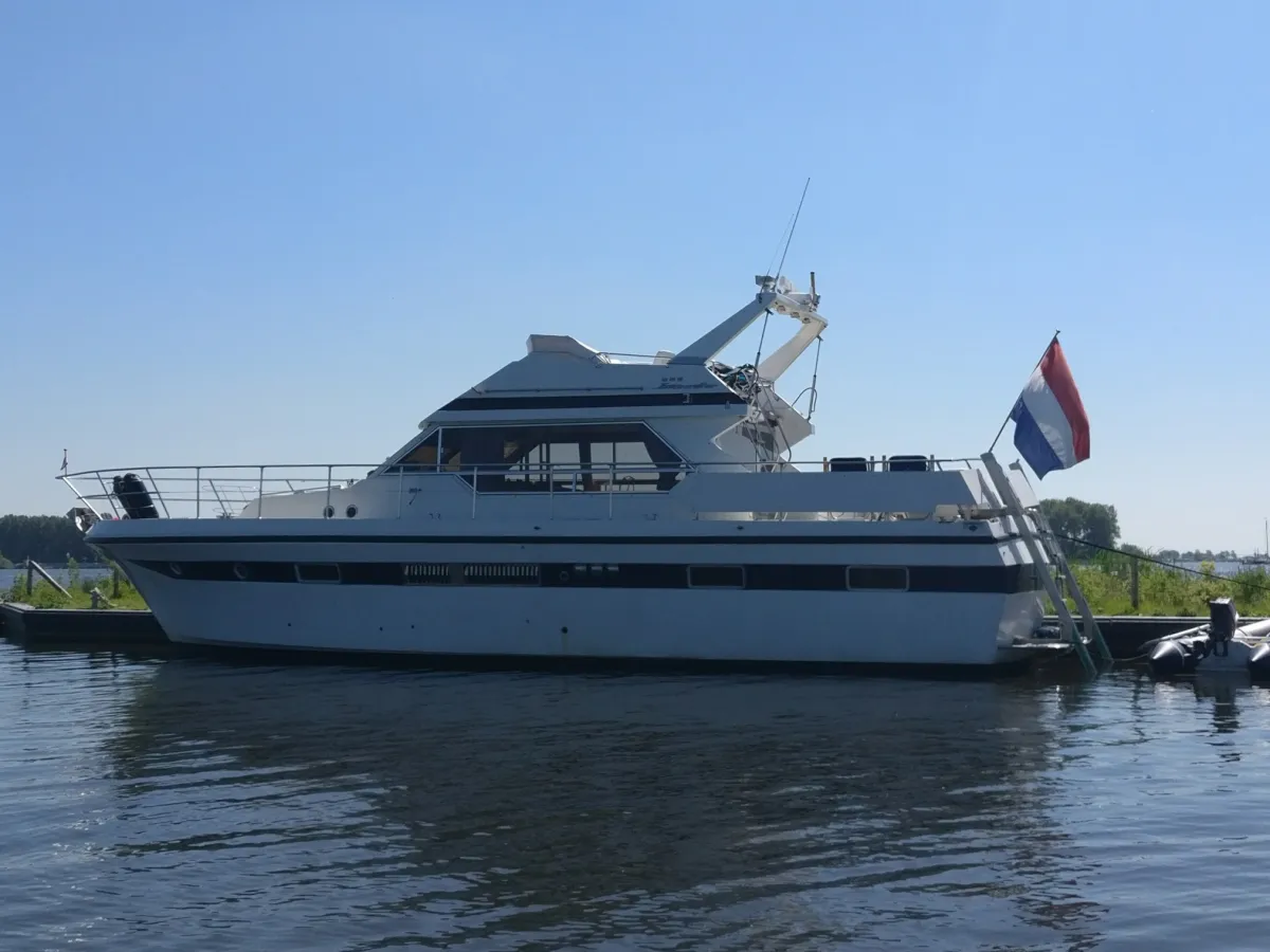 Polyester Motorboat Schwartz Imperator 45