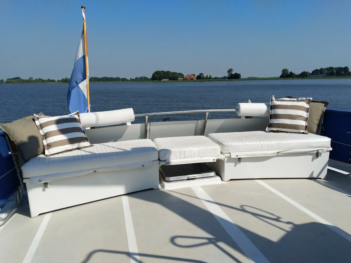 Polyester Motorboat Schwartz Imperator 45