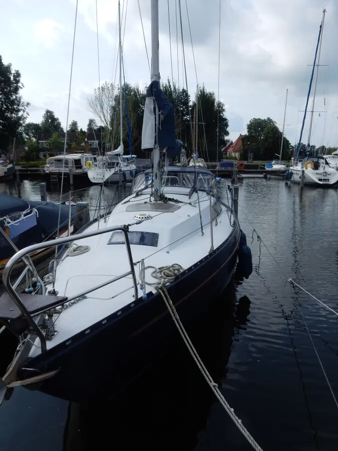 Polyester Sailboat Neptun 27